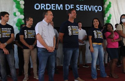 Deputado Sérgio Toledo participa da assinatura de ordens de serviços em Capela