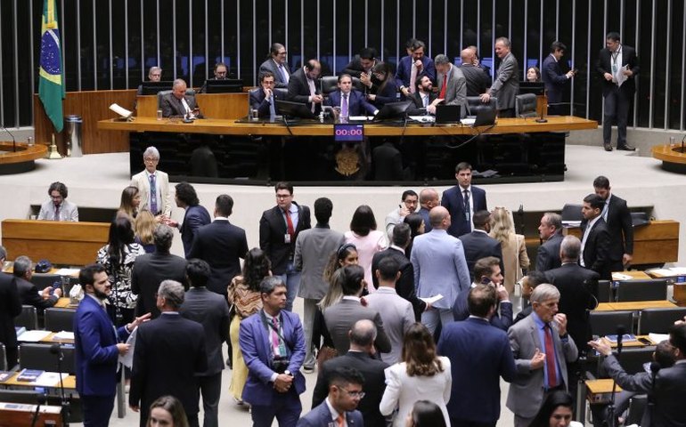 Plenário pode votar projeto que permite uso de fundo de calamidade para Operação Carro-Pipa