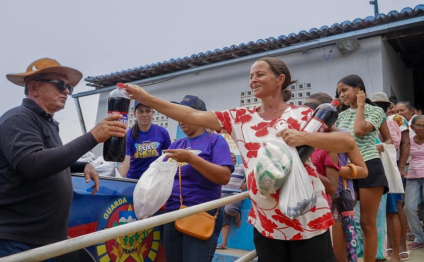 Prefeitura de Traipu realiza tradicional entrega de peixes e alimentos da Semana Santa