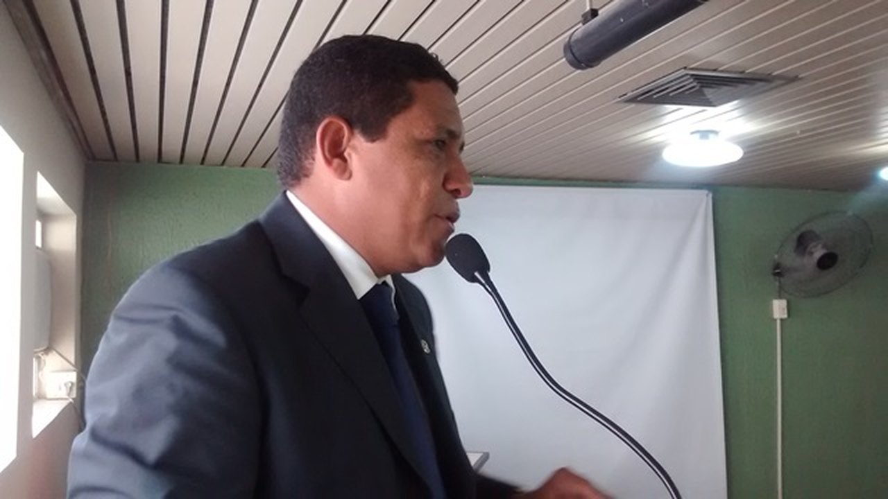 Após campanha Júlio Cezar volta a Câmara e fala em união