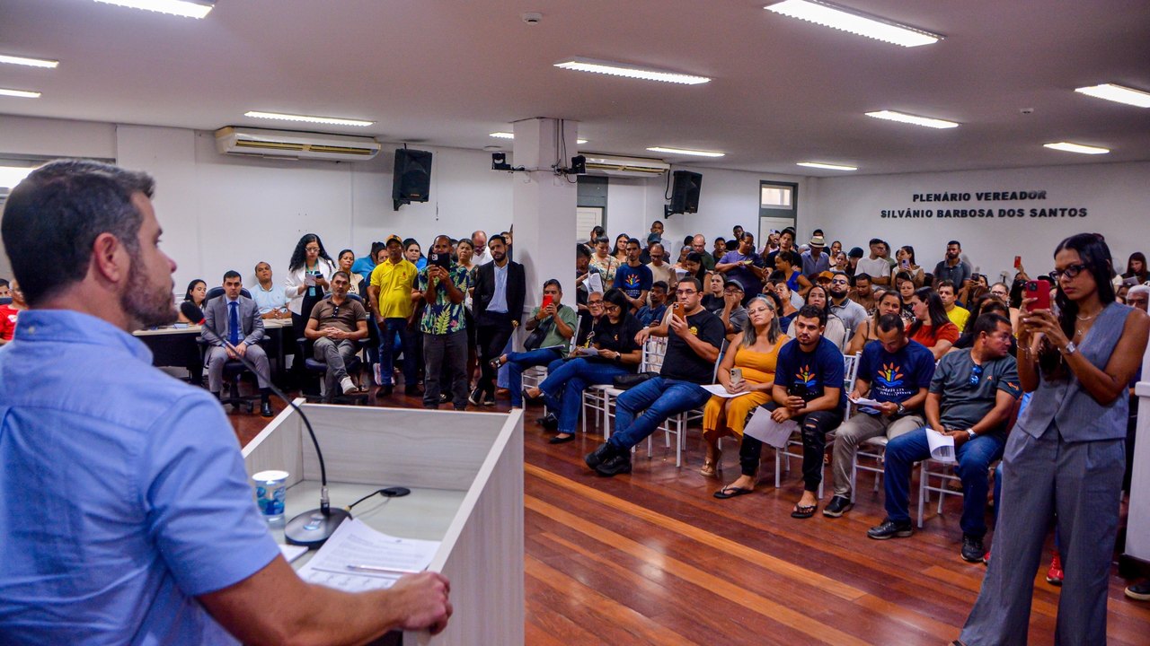 Segurança Cidadã dialoga com ambulantes da orla marítima em audiência pública
