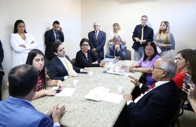 Durante sessão na ALE, comissões solicitam informações sobre casos de supostos erros médicos 