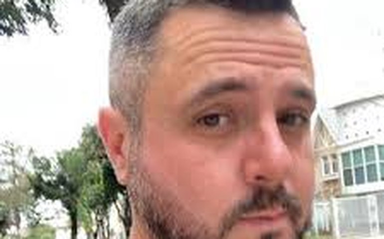 Fofoqueiro viraliza ao contar história de traição de anônimos que ouviu e aumenta busca por citados