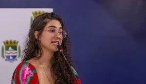 Teca Nelma critica ação judicial da Prefeitura contra veículos de imprensa