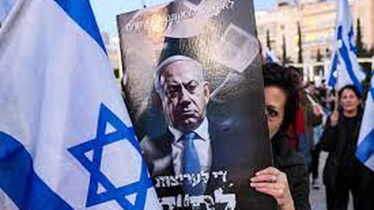Milhares voltam às ruas pela 13º semana apesar de recuo de Netanyahu