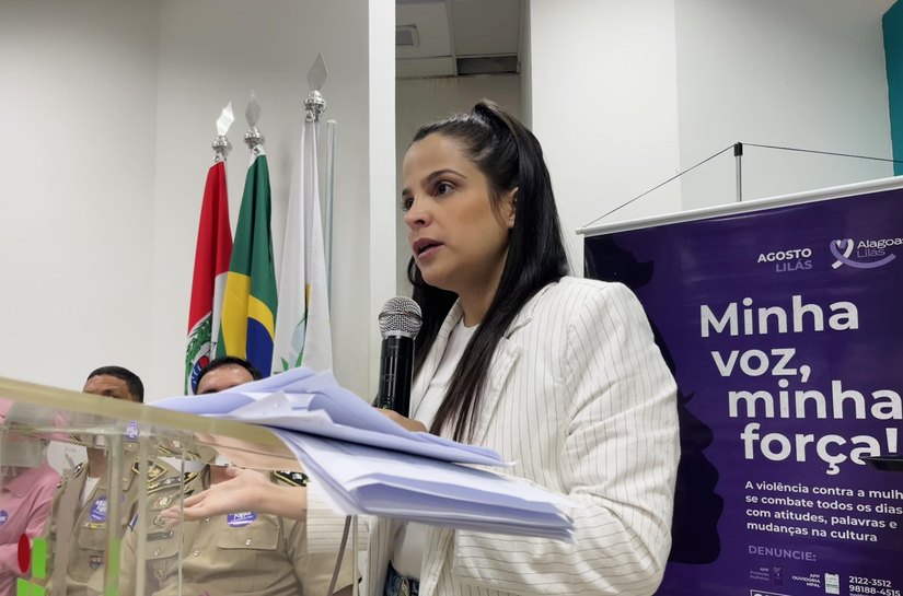 Secretária Marília Albuquerque participa de roda de conversa com mulheres de Coruripe