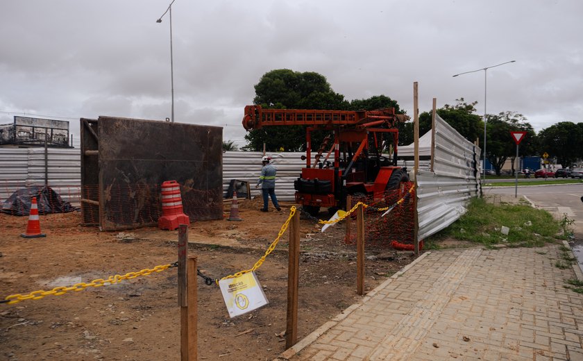 Prefeitura inicia fundação de obra da nova passarela de pedestres do Canaã