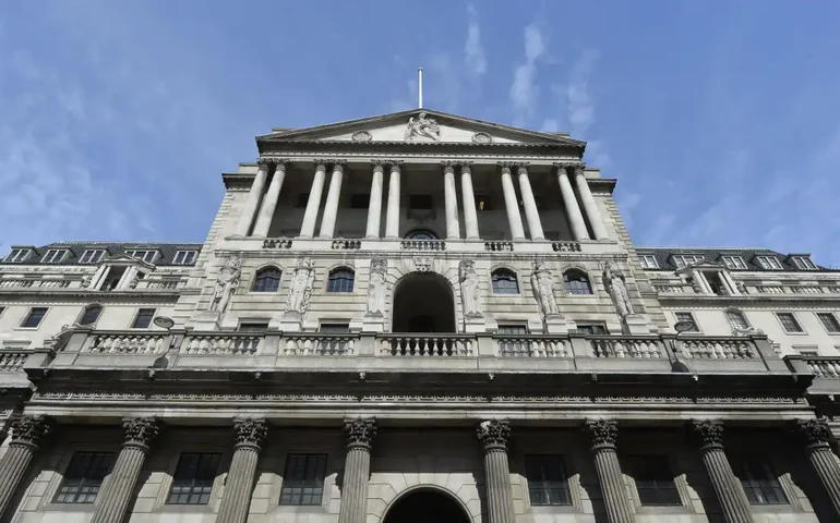Economista do BoE evita promessas no curto prazo e diz que decisões de juros dependem de dados
