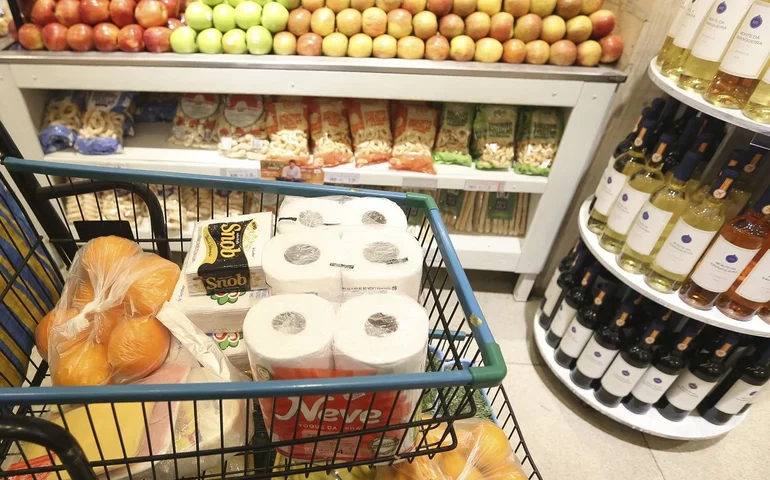 Cesta básica tem maior queda do país em Maceió no mês de novembro