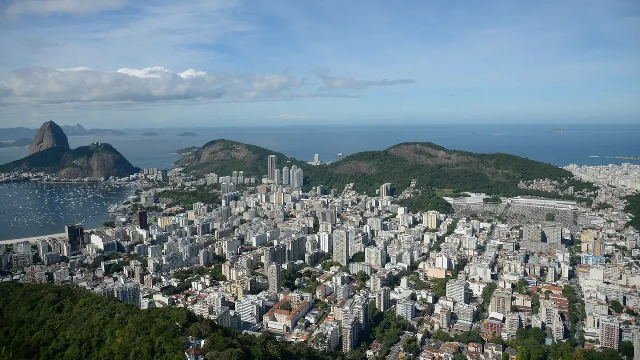 Réveillon: Rio, São Paulo e Florianópolis têm virada com clima ameno e promessa de chuva fraca; veja previsão do tempo