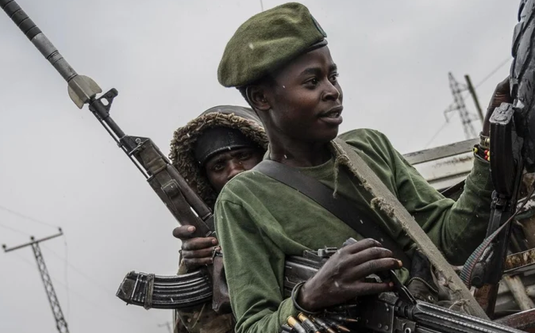 Rebeldes apoiados por Ruanda tomam aeroporto no leste do Congo