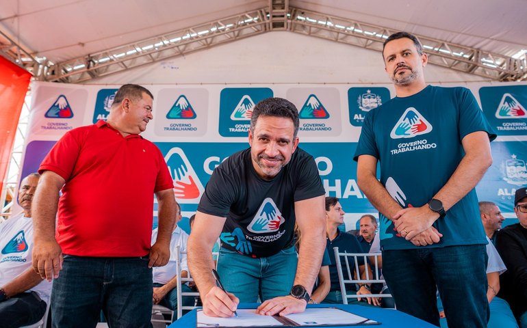 Governador Paulo Dantas assina termo de cessão de terreno para a Feira de Carros e Motos de Arapiraca