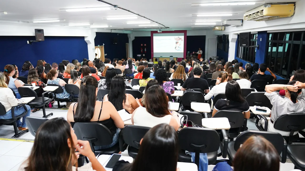 Profissionais dos 102 municípios alagoanos são capacitados pela Sesau para o acompanhamento da saúde infantil