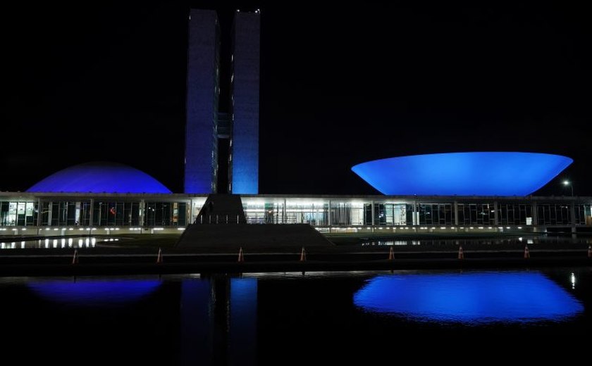 Congresso Nacional celebra Dia da Amazônia Azul com iluminação especial