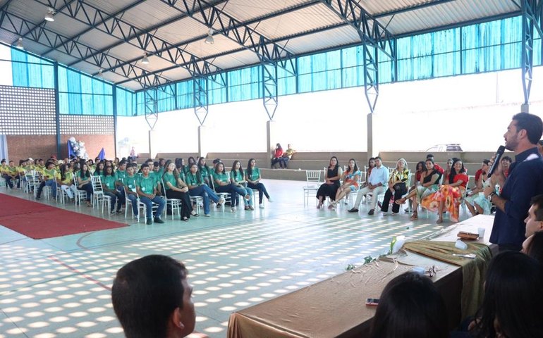 Educação de Santana do Mundaú promove evento de conclusão para alunos dos 9º anos e EJA