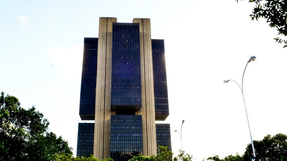 Banco Central passa a bloquear chaves Pix usadas em golpes e fraudes