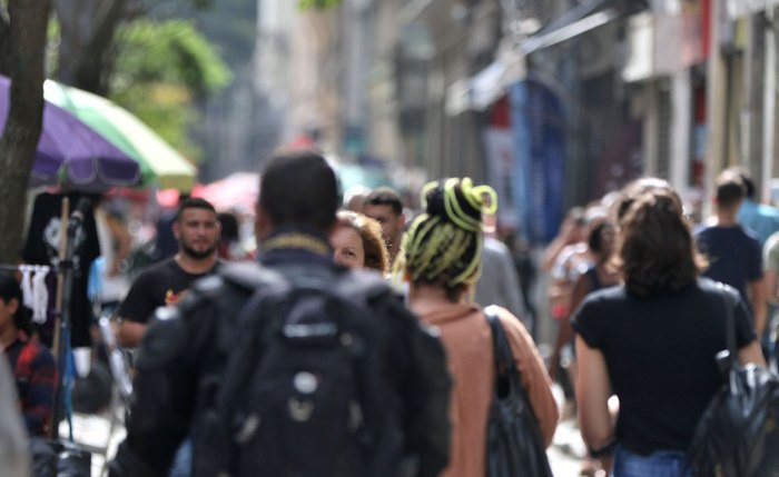 No quarto trimestre de 2023, 3,760 milhões de brasileiros procuravam trabalho No quarto trimestre de 2023, 3,760 milhões de brasileiros procuravam trabalho