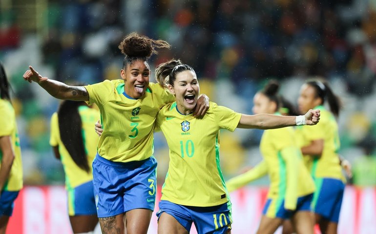 Seleção feminina encerra 2025 com goleada de 5 a 0 sobre Portugal