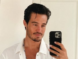 Tiago Iorc grava Oração de São Francisco no Santuário Cristo Redentor