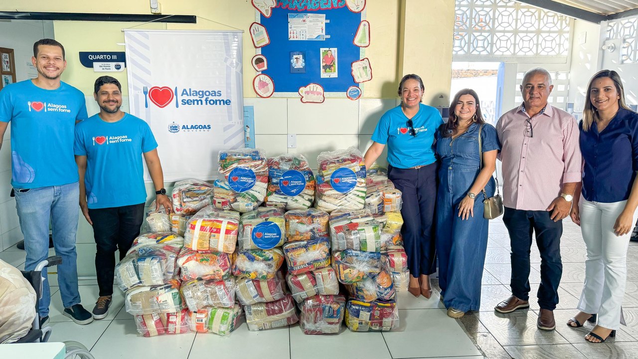 Lar de Idosos recebe uma tonelada de alimentos do programa Alagoas Sem Fome