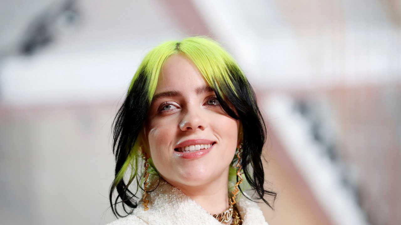 Billie Eilish critica obsessão para ser mais feminina: ‘Menos respeito comigo’