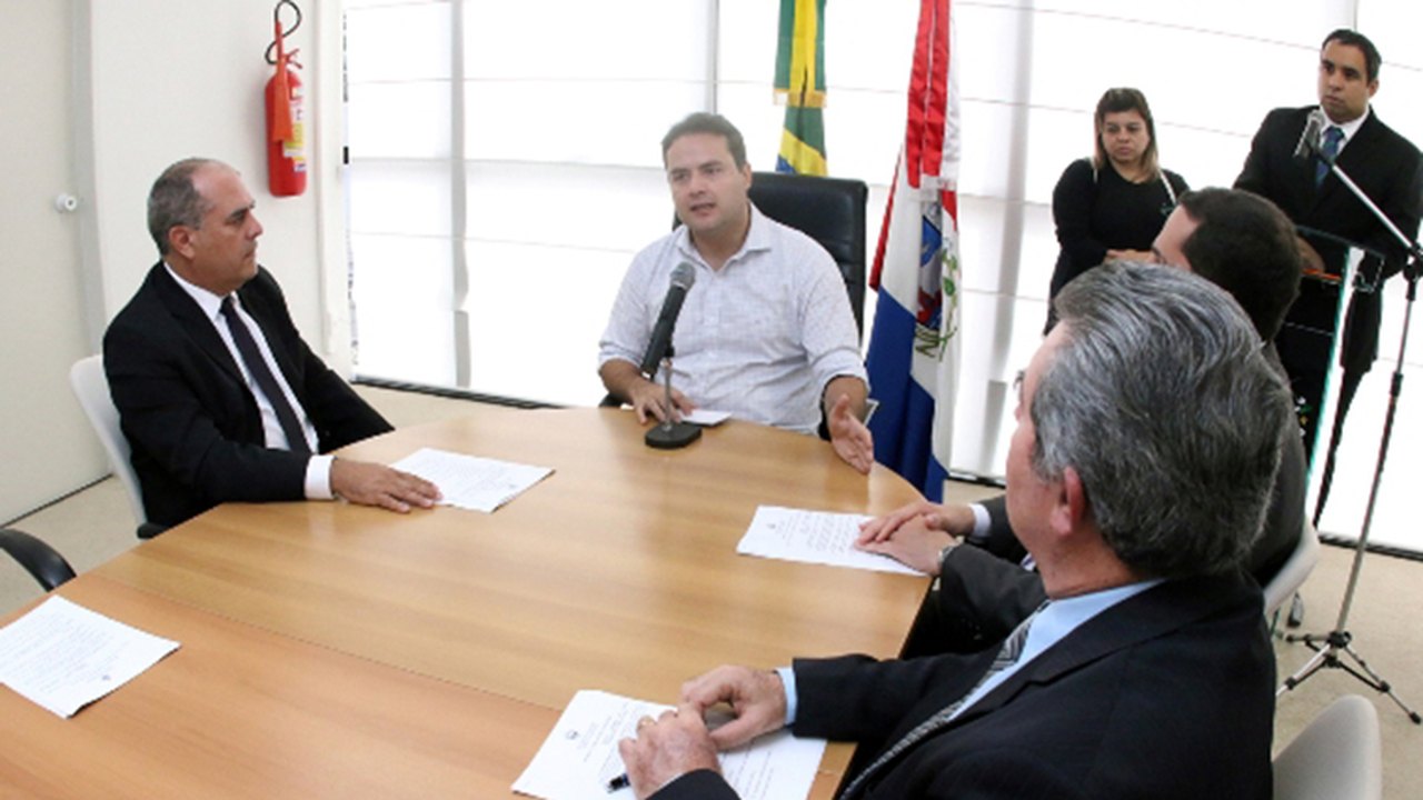 Empossados novos membros do Comitê Integrado de Combate à Seca