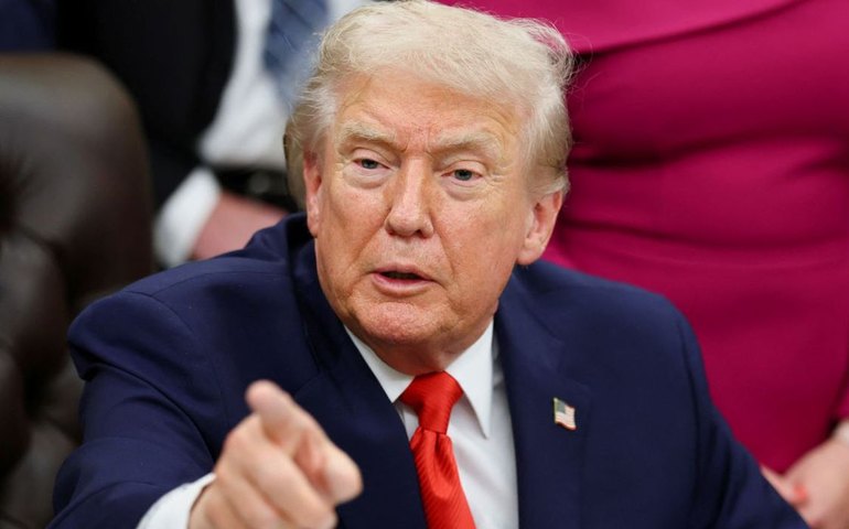 Trump afirma que Estados Unidos estão prontos para ajudar o Irã