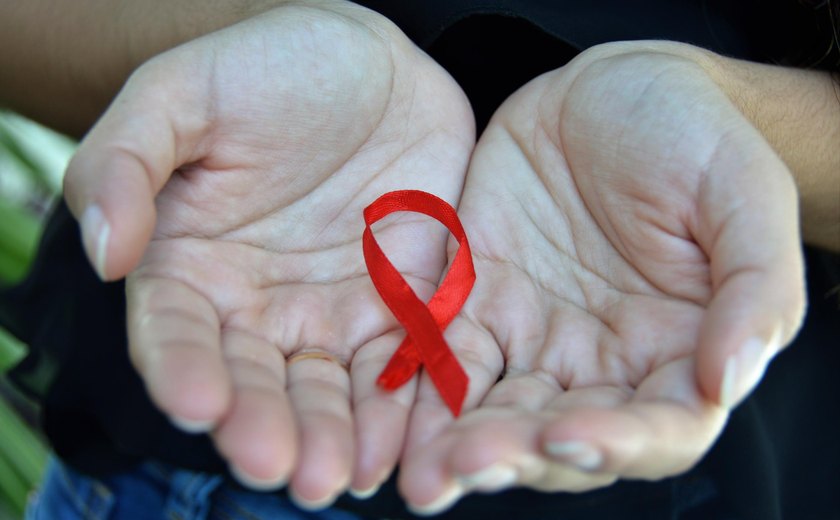  Dezembro Vermelho: Sesau alerta sobre os cuidados com a prevenção da Aids 