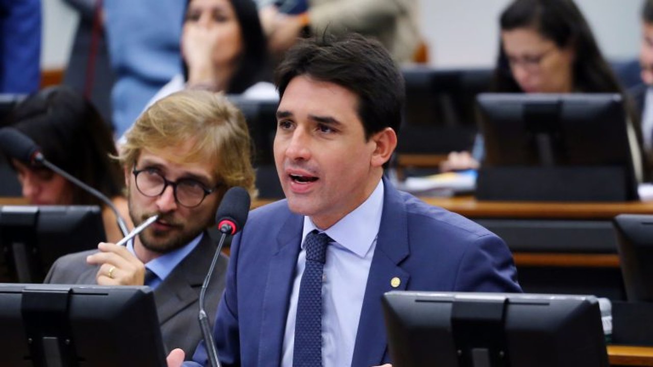CCJ aprova projeto que regulamenta profissão de técnico em nutrição e dietética