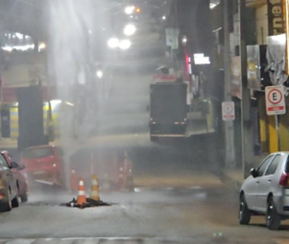 “Águas do Negão” inunda o centro de Palmeira e escancara  o caos urbano