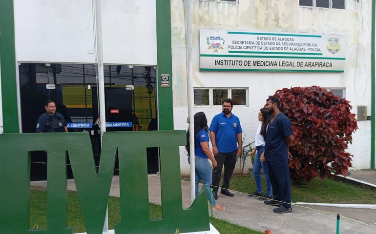 Polícia Científica identifica e libera corpos de vítimas de colisão em Delmiro Gouveia