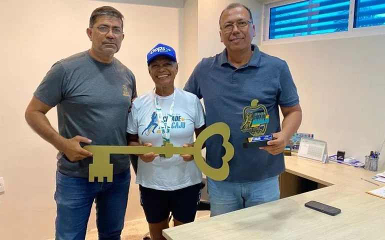 Maratonista Carminha vence em 2º lugar a 41ª edição da Corrida Cidade de Aracaju