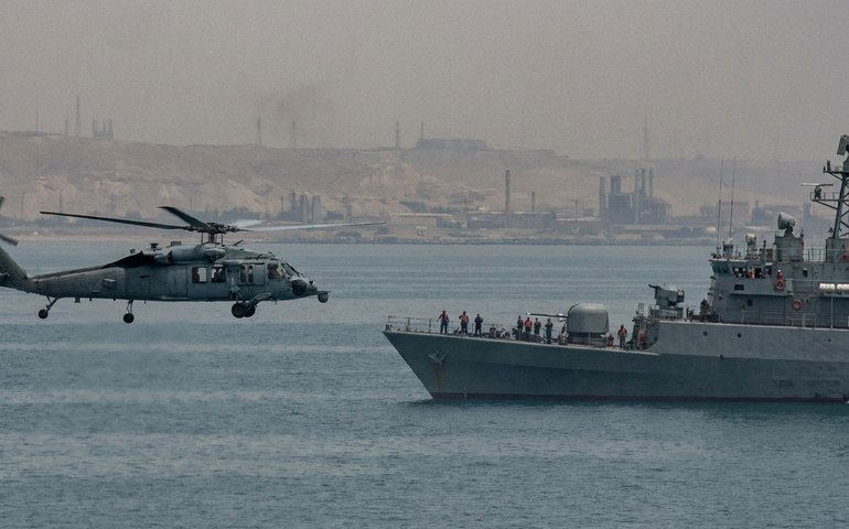 Irã nega ter mirado helicóptero dos EUA; Washington anuncia retaliação por “autodefesa”