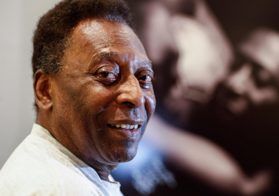 Pelé volta a ser internado, mas família aponta &#8216;situação tranquila&#8217;