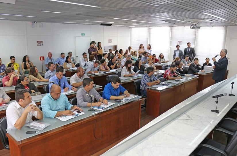 CIN/AL apresenta a empresários planos para exportação em 2017