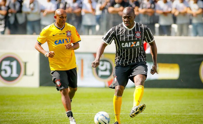 Ídolo do Corinthians sofreu grave acidente de carro Ídolo do Corinthians sofreu grave acidente de carro