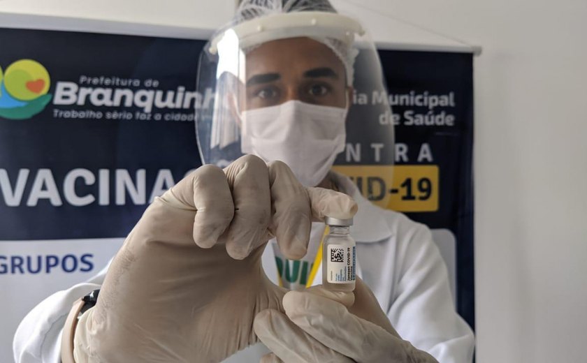 Saúde de Branquinha começa a aplicar vacina da Janssen contra a Covid-19