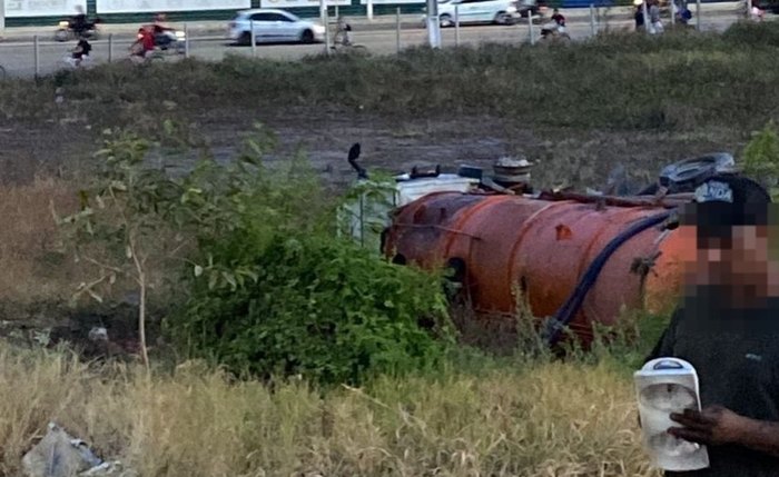 A ocorrência mobilizou uma operação de resgate que ainda está em andamento