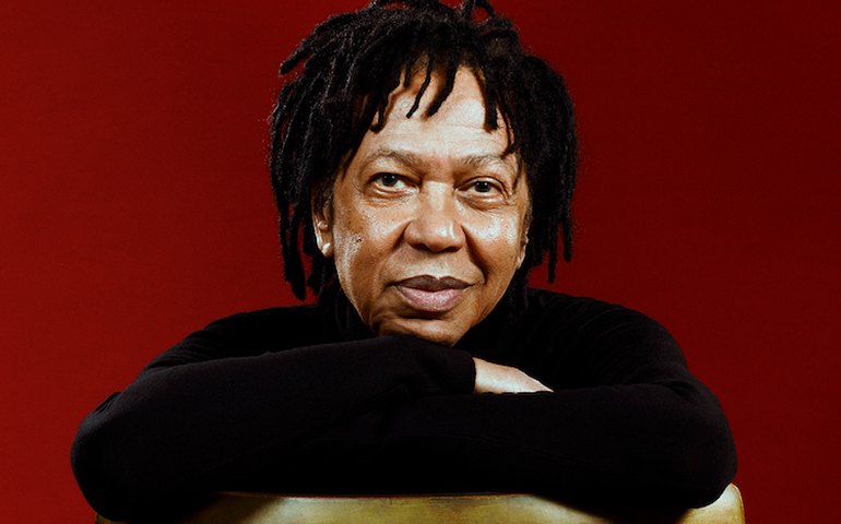 Maceió recebe megaestrutura para estreia da turnê mundial do Djavan nesta sexta (31)