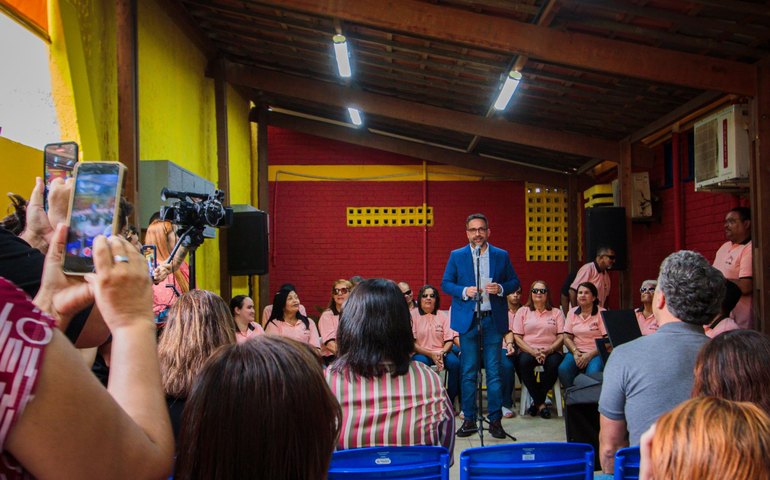 Governador Paulo Dantas entrega requalificação do Centro Educacional Cyro Aciolly