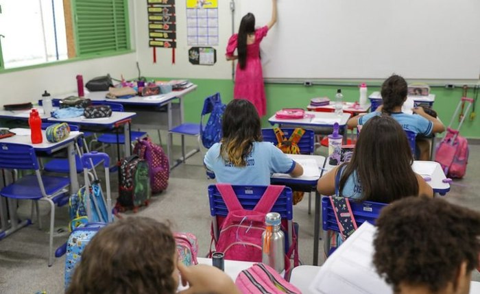 Ideia da proposta é valorizar e motivar os professores