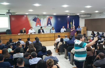 Luciano Barbosa destaca parceria da AMA no avanço da Educação	