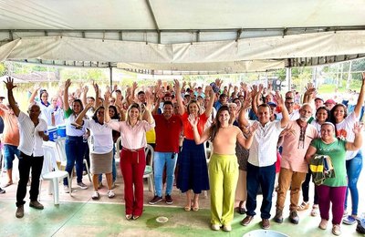 Prefeita Marcela Gomes participa de evento especial em Novo Lino em homenagem ao Dia do Agricultor