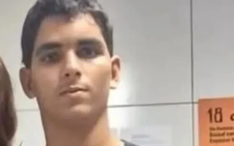 Em carta de Natal, jovem morto por leoa em zoo pediu amor da mãe e felicidade que nunca teve