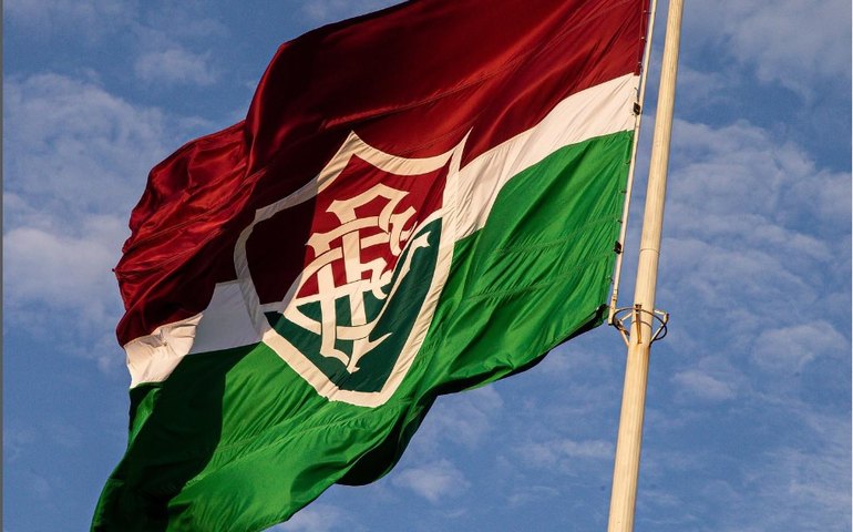 Em nota, Fluminense repudia tentativa do Vasco de jogar no Maracanã: 'há outros estádios'