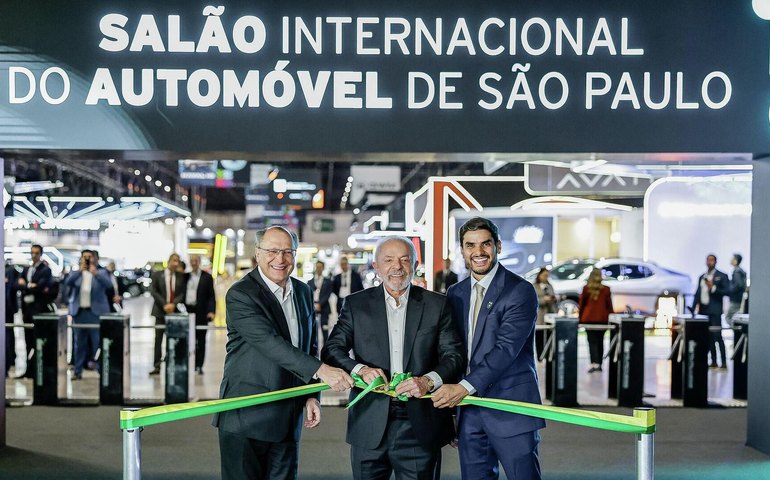 Lula celebra redução de tarifas dos EUA para produtos brasileiros