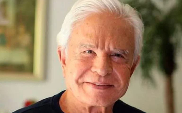 Cid Moreira revelou segredo para manter uma boa voz: 'Está muito melhor hoje do que aos 60'