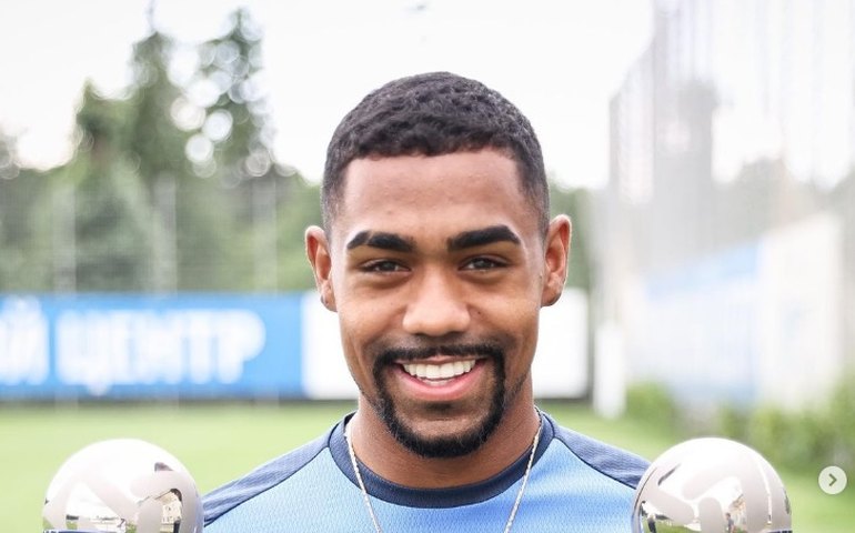 Al-Hilal anuncia a chegada de Malcom, do Zenit, e Corinthians lucrará R$ 8 milhões