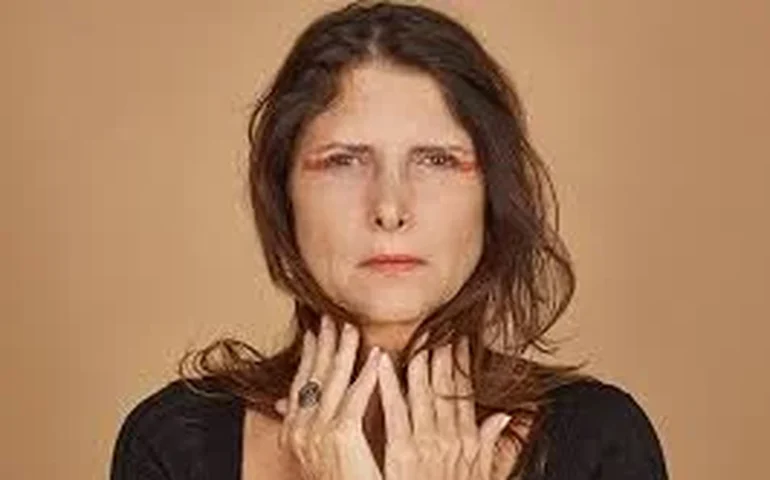 Dulce Quental revê sucessos como cantora e compositora em show que estreia nesta sexta-feira (24) no Rio