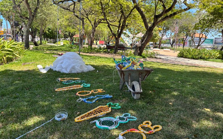 Vila de Páscoa começa a ser montada no Parque Centenário